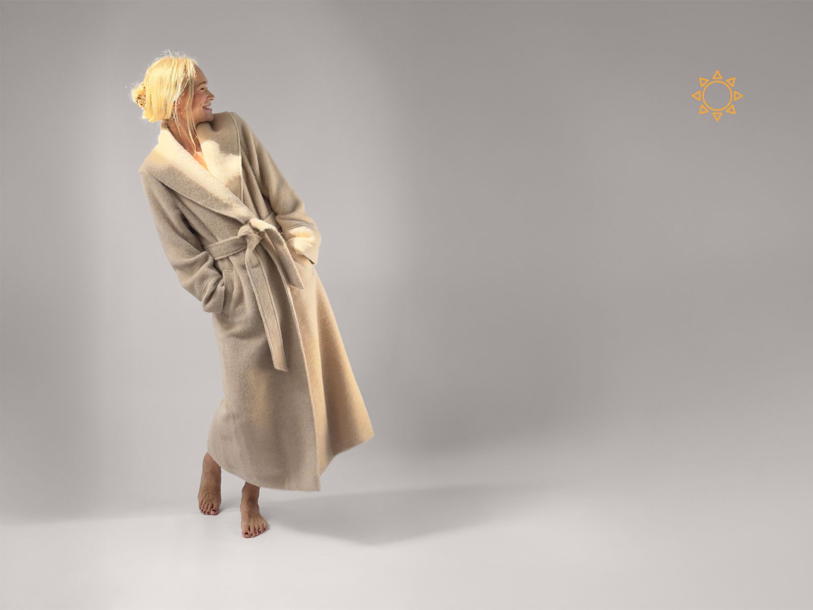 Alpaca wool coat in beige — lightweight warmth handmade in Peru | Orange Inca