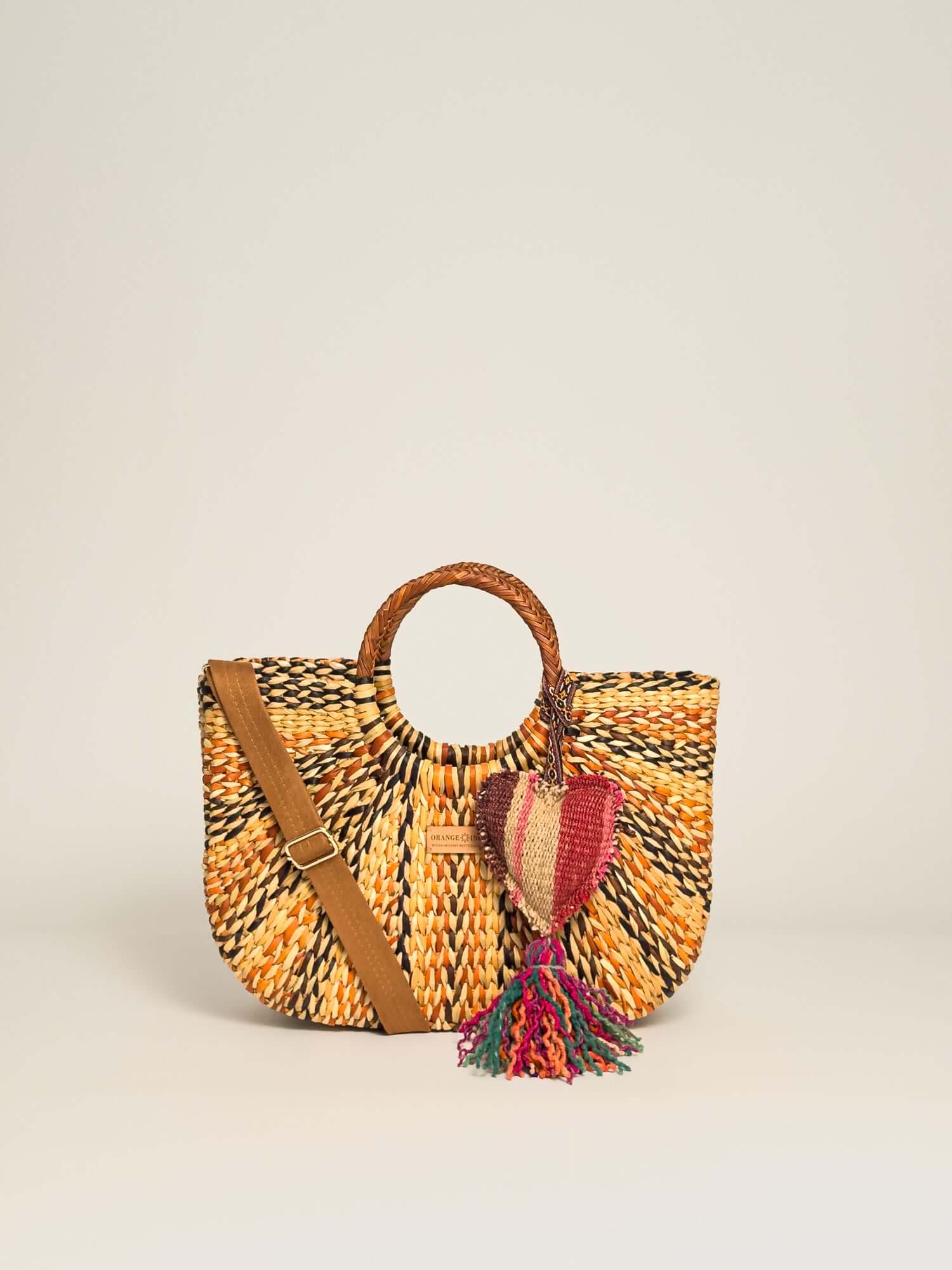 Handcrafted Gran Fiesta junco reed tote - artisanal summer bag | Brown and Natural Marbled