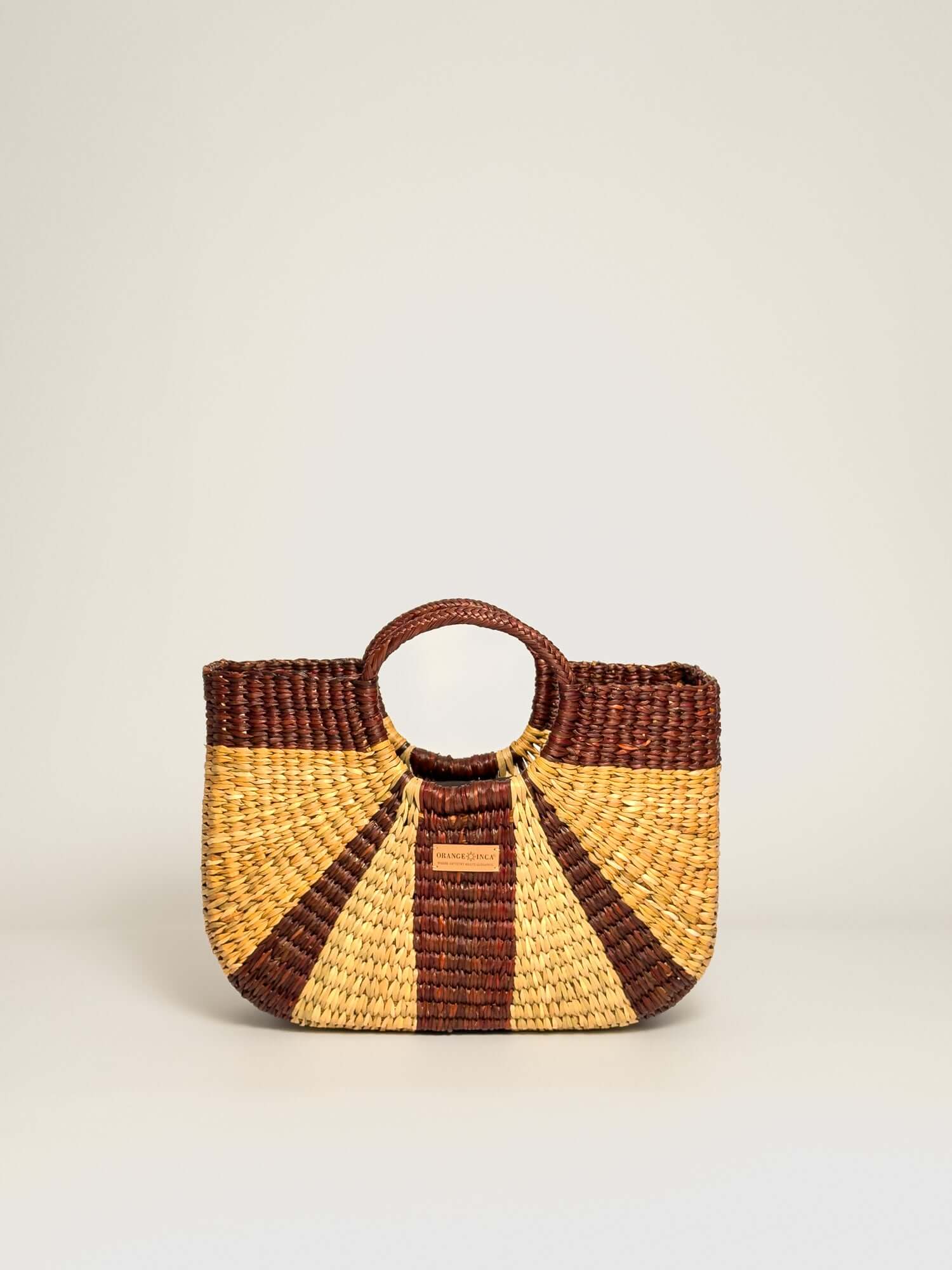 Design Tote Bag with coin purse and artisanal tassel from Orange Inca |Natural and Browns