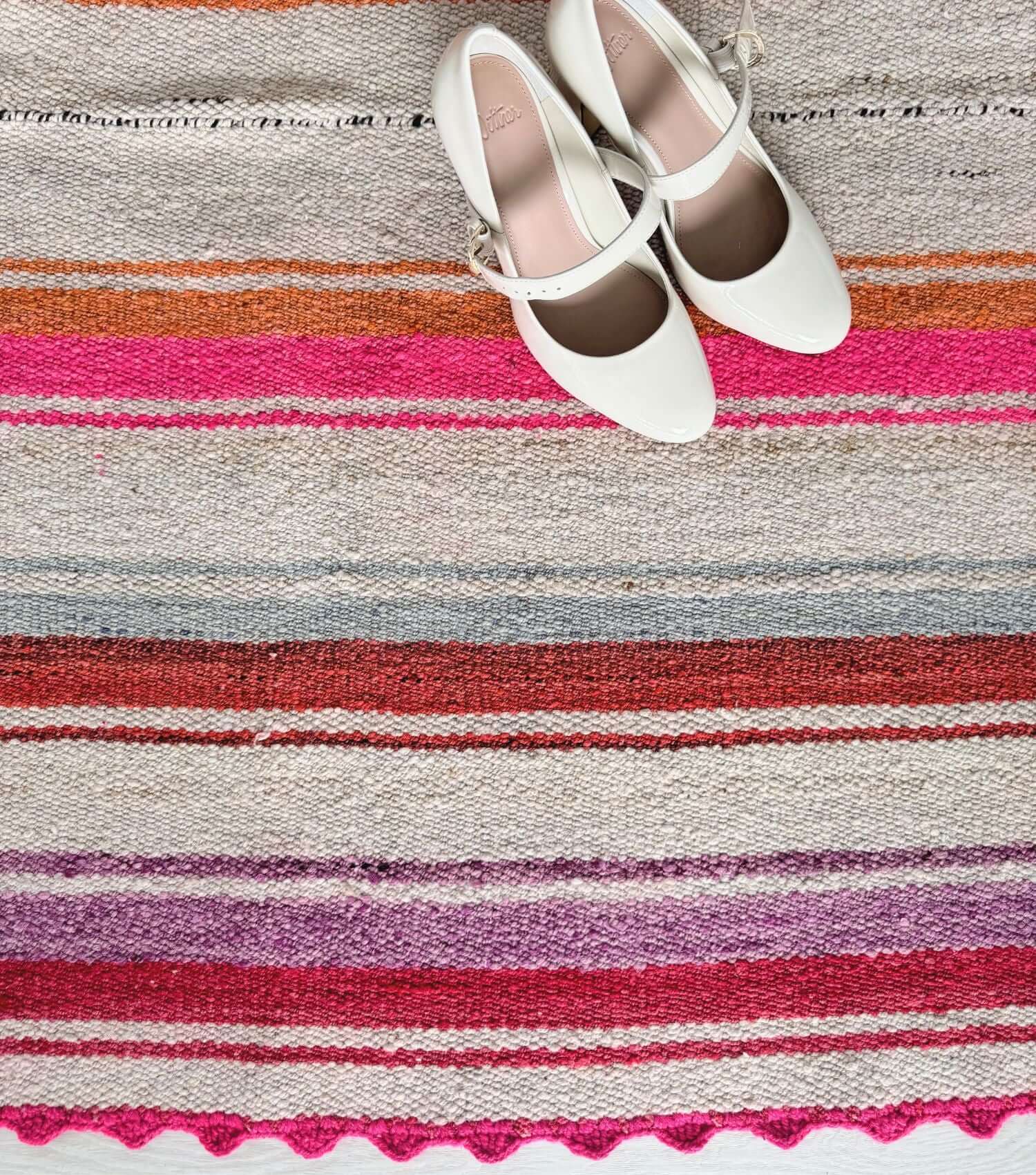 Peruvian frazada No. 2 — versatile use as throw, blanket, or floor covering, handwoven sheep wool | Orange Inca