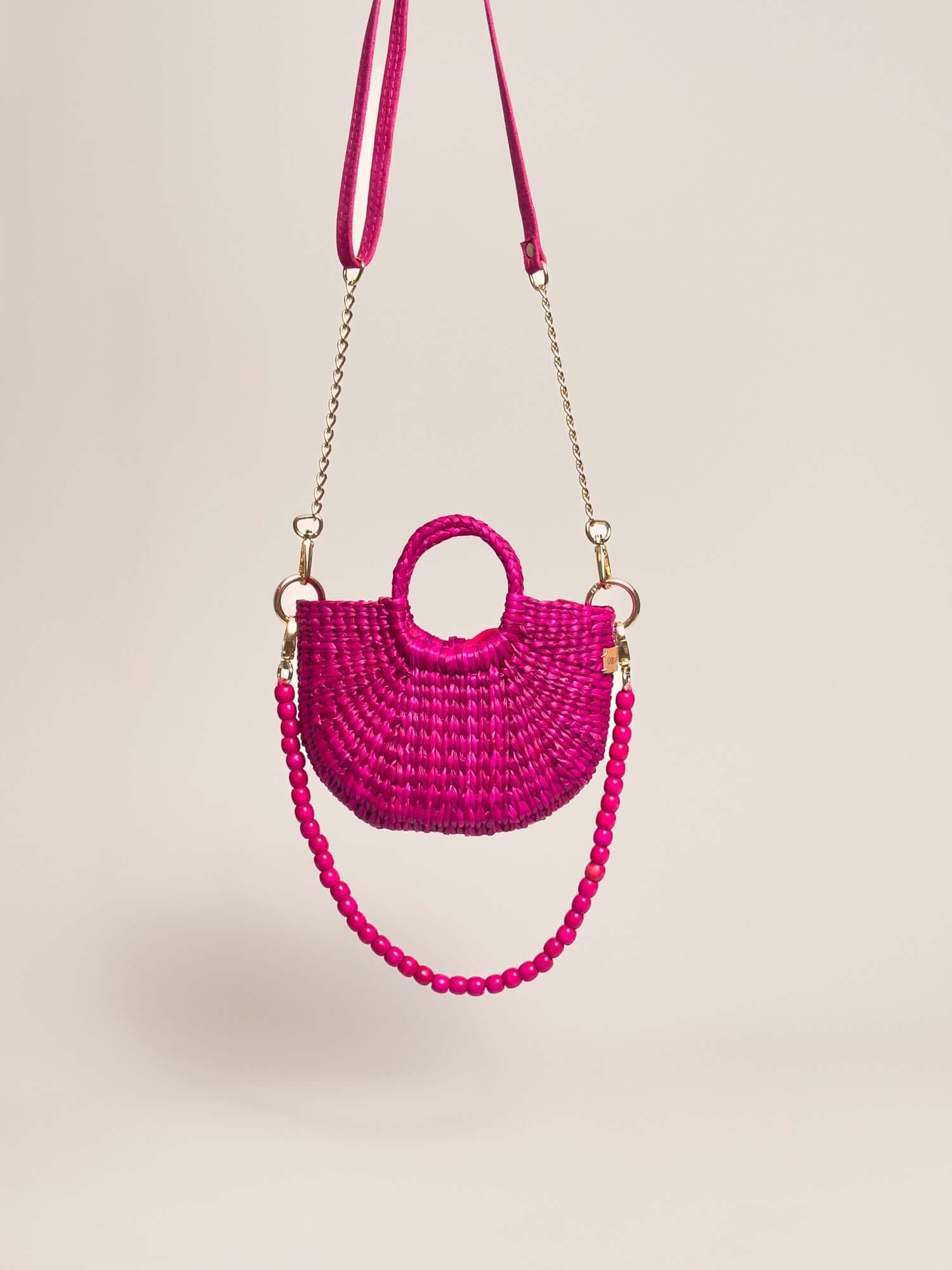 Handwoven straw crossbody bag w removable straps | Fuchsia