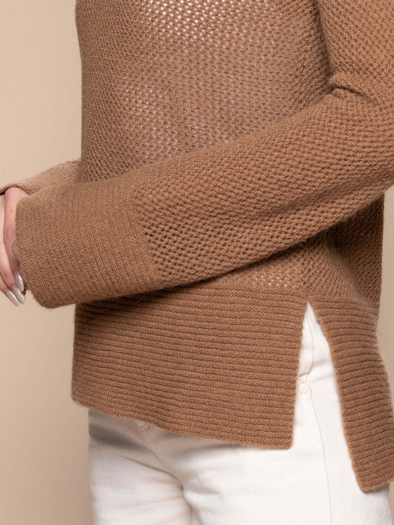 Close-up of open weave texture on camel baby alpaca jumper – natural fibre knit | Orange Inca