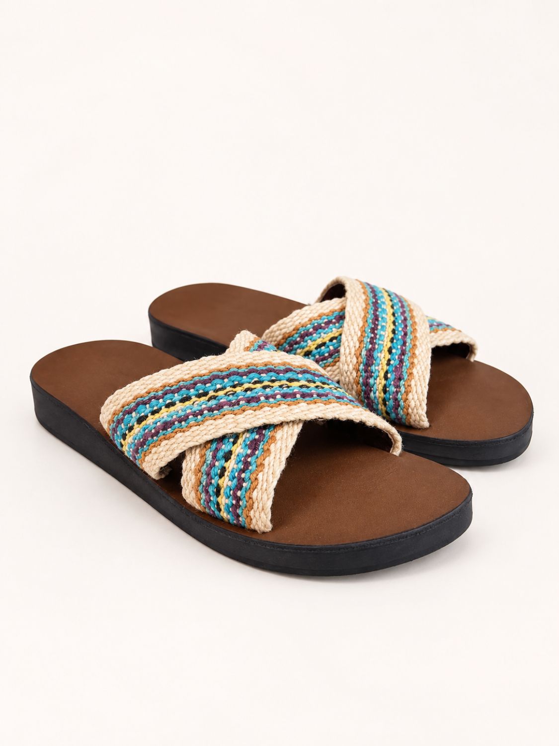 Pair of Pisac Cross Sandals in Ivory and Turquoise frazada | Orange Inca