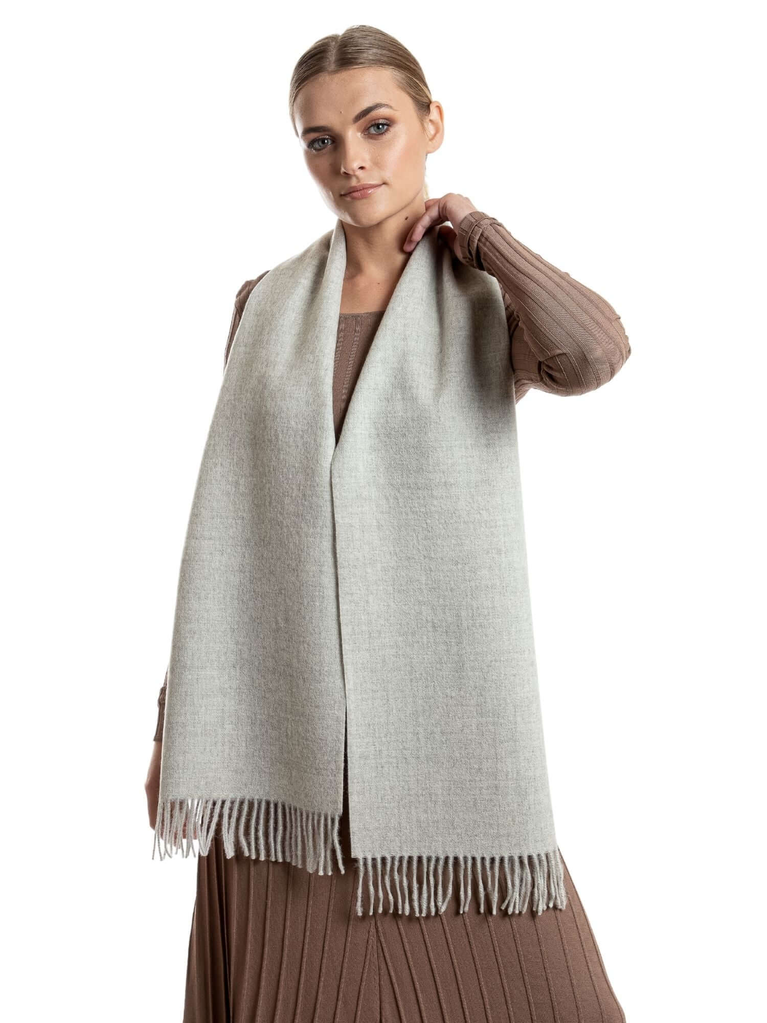 Best baby alpaca scarf for the winter in light gray - softer than cashmere