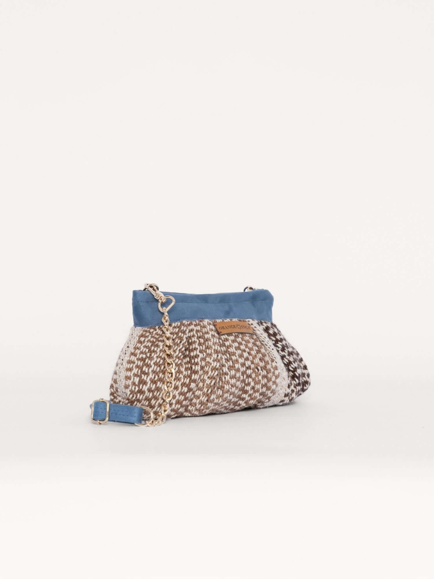 Sol handwoven alpaca crossbody pouch with blue suede trim – gold chain strap | Orange Inca