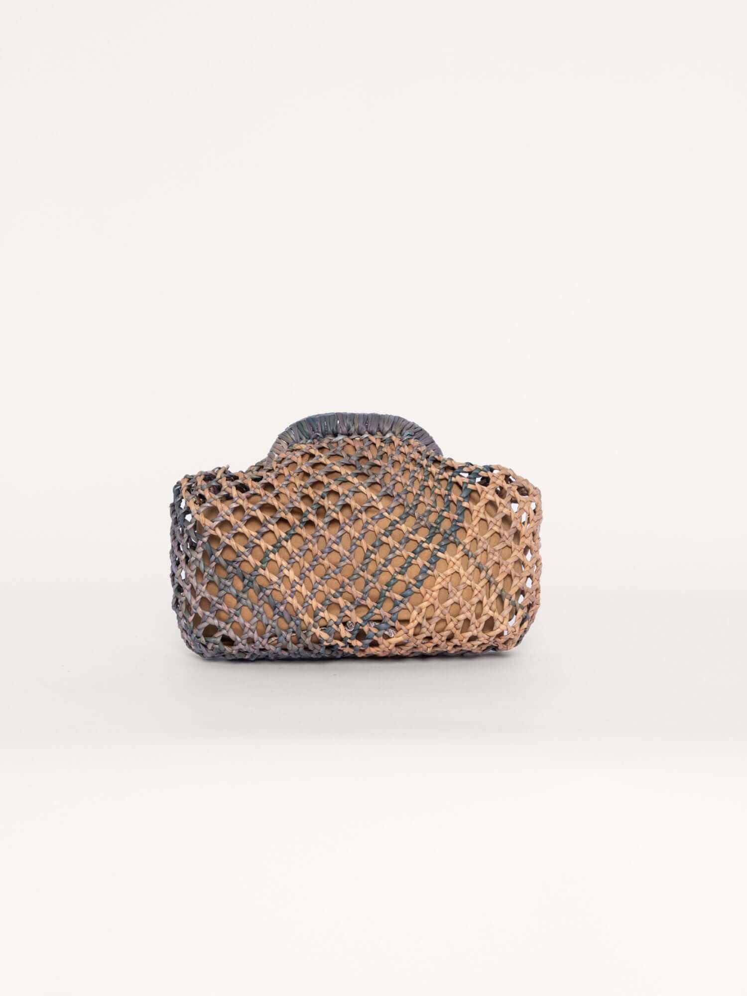 Costa woven kiss lock clutch military green – naturally dyed reed, fully lined | Orange Inca