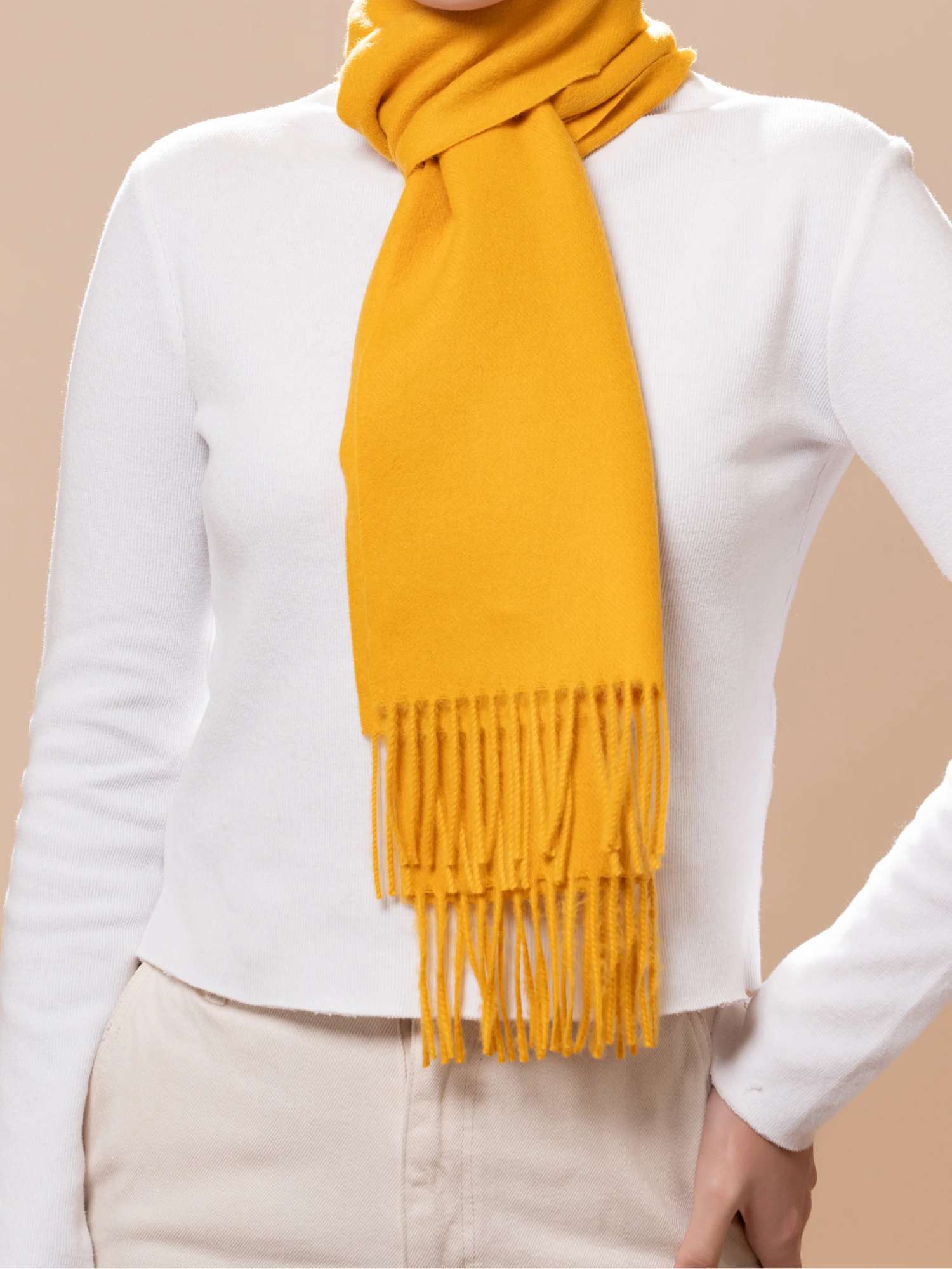 Close-up texture of yellow baby alpaca scarf — naturally dyed, ultra-soft Andean fibre | Orange Inca