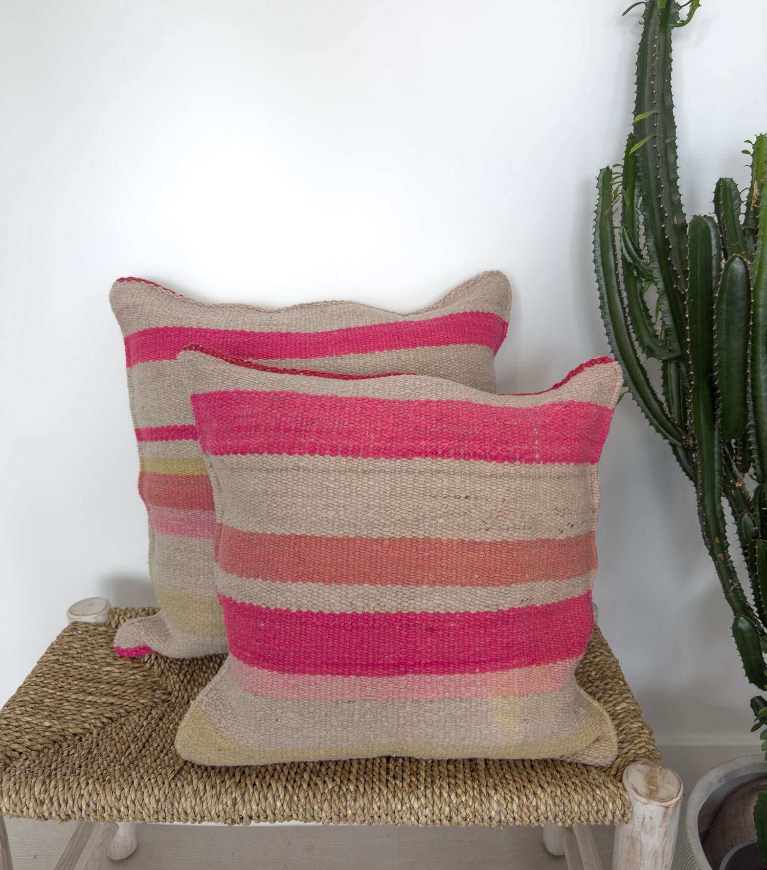 Frazada Cushion - 22 - Square - 60x60 cms