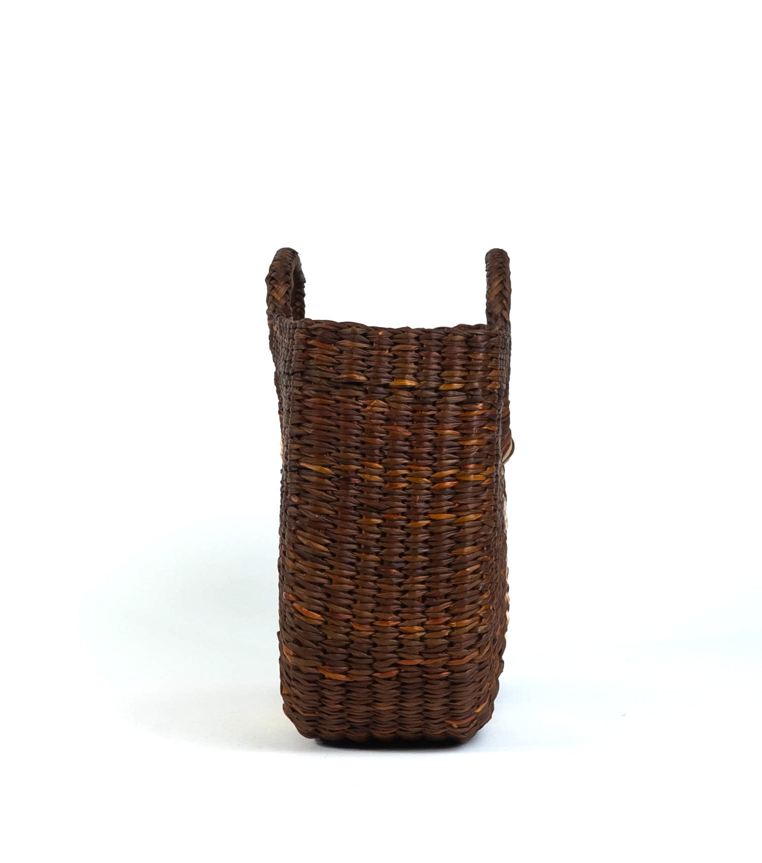 Side profile of Gran Fiesta straw tote - artisanal summer bag | Brown