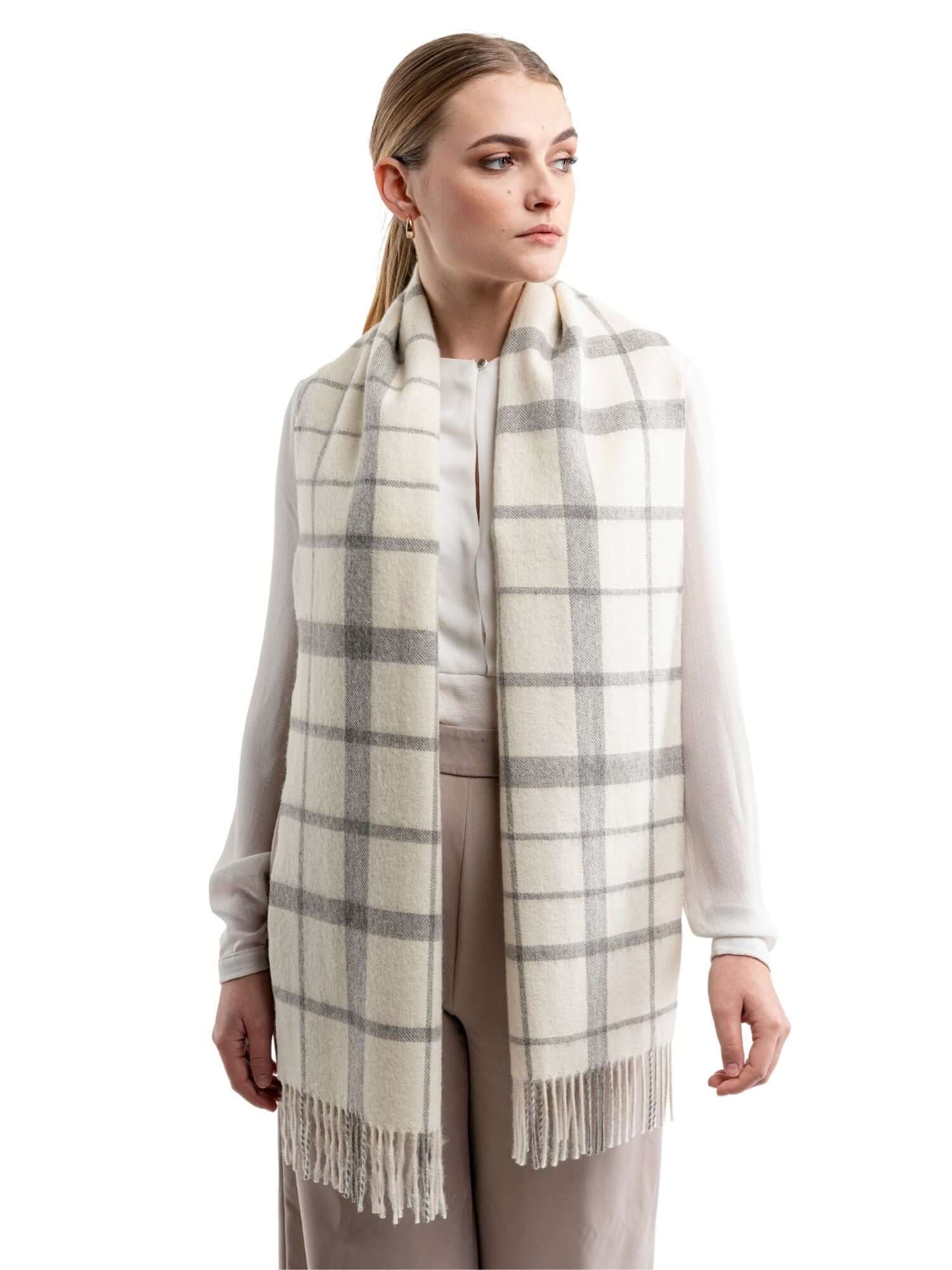 Baby Alpaca Plaid Scarf - White and Gray