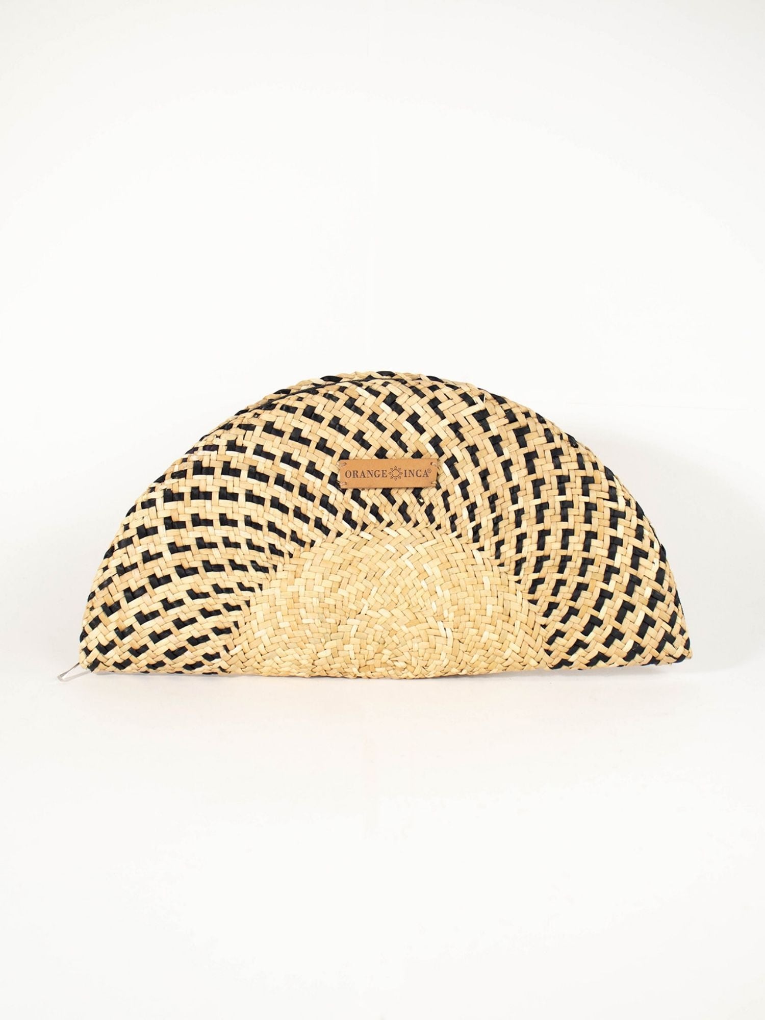 Flamenco Clutch – Ivory, fan-shaped handwoven straw clutch | Orange Inca