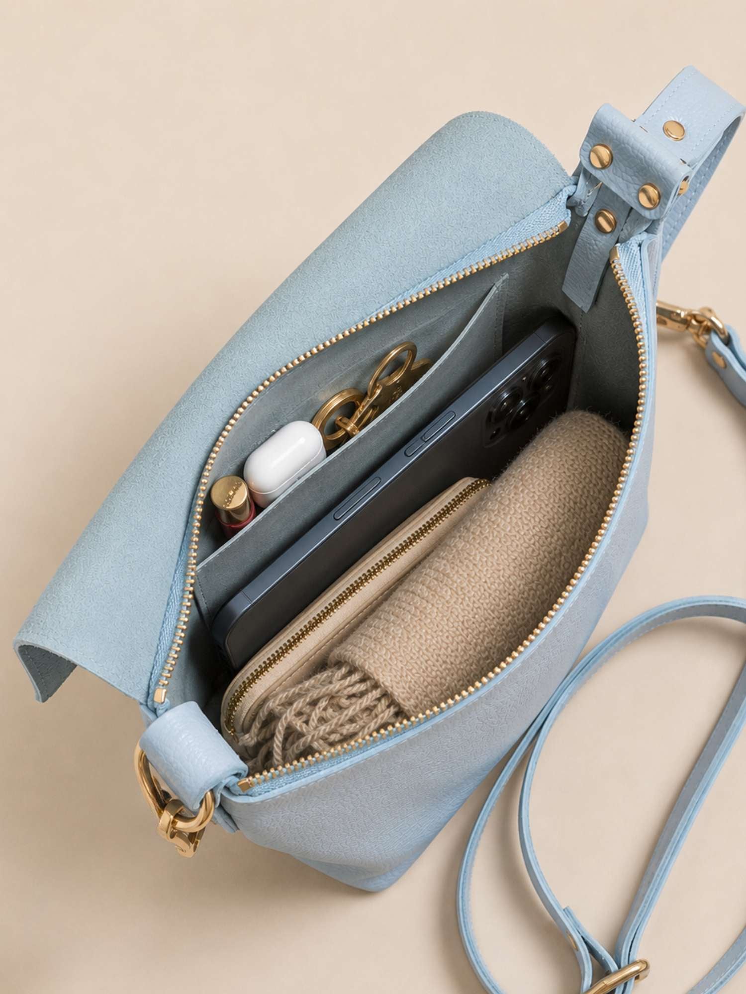 Powder Blue Olivia interior — unlined leather inside and out, zip closure | Orange Inca